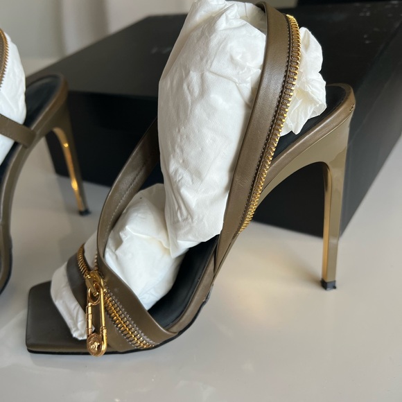 Versace Safety Pin Zipper Leather Slingback Sandals - Picture 3 of 7
